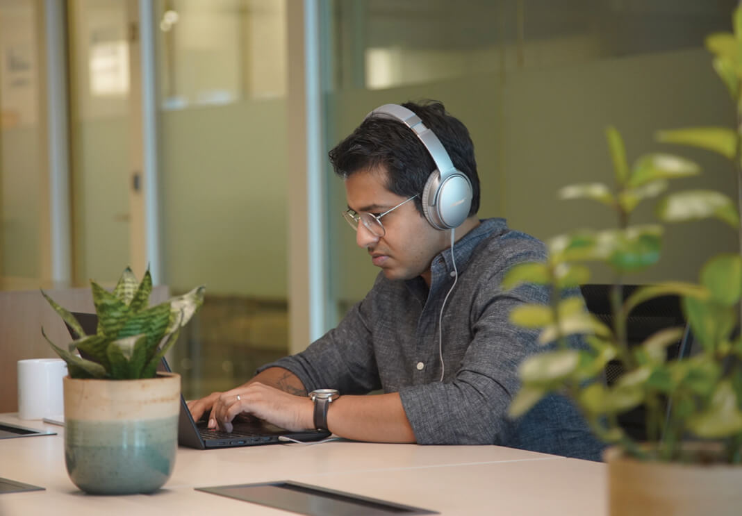 Fixed Desks in Shared Office Space