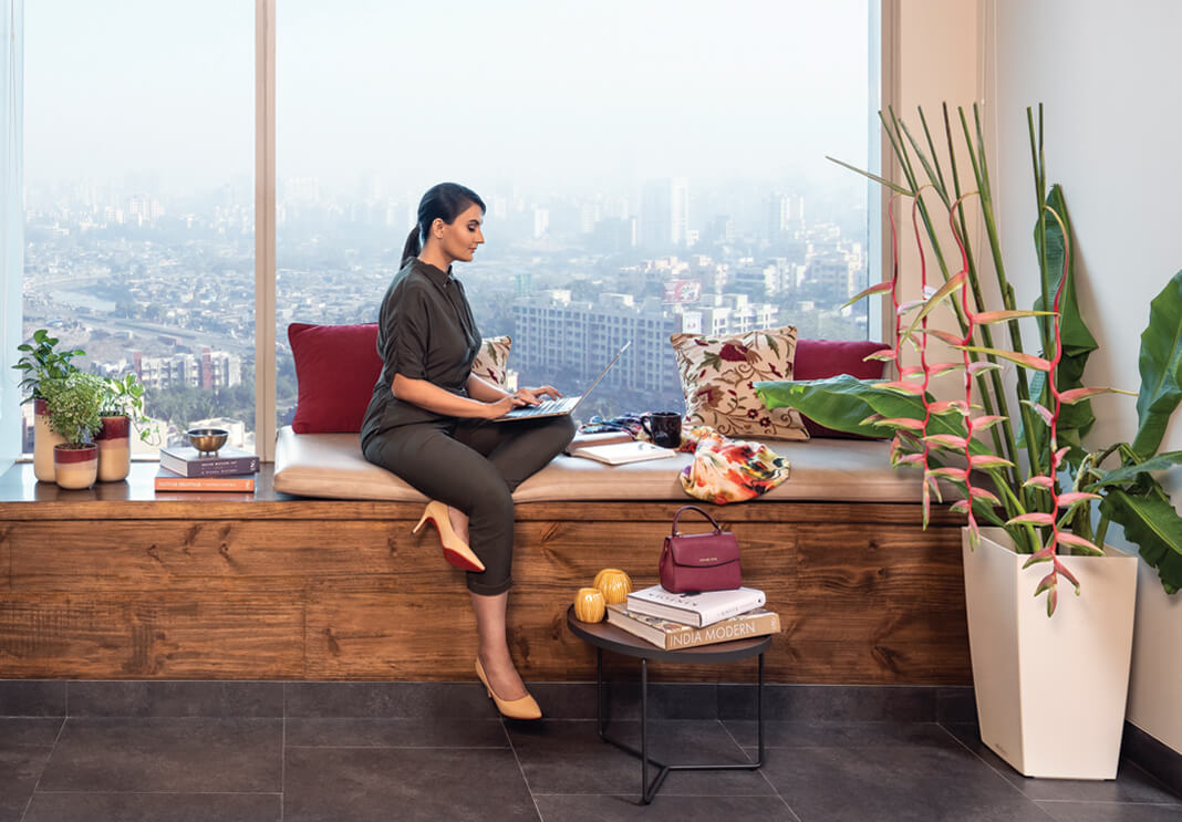 Flexible Desks Plan in Shared Office