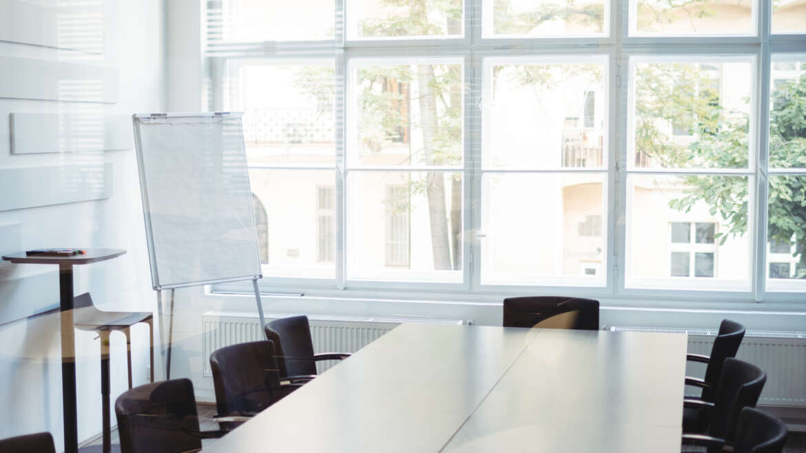 Why Creative Teams in Mumbai Prefer Professional Table Read Spaces