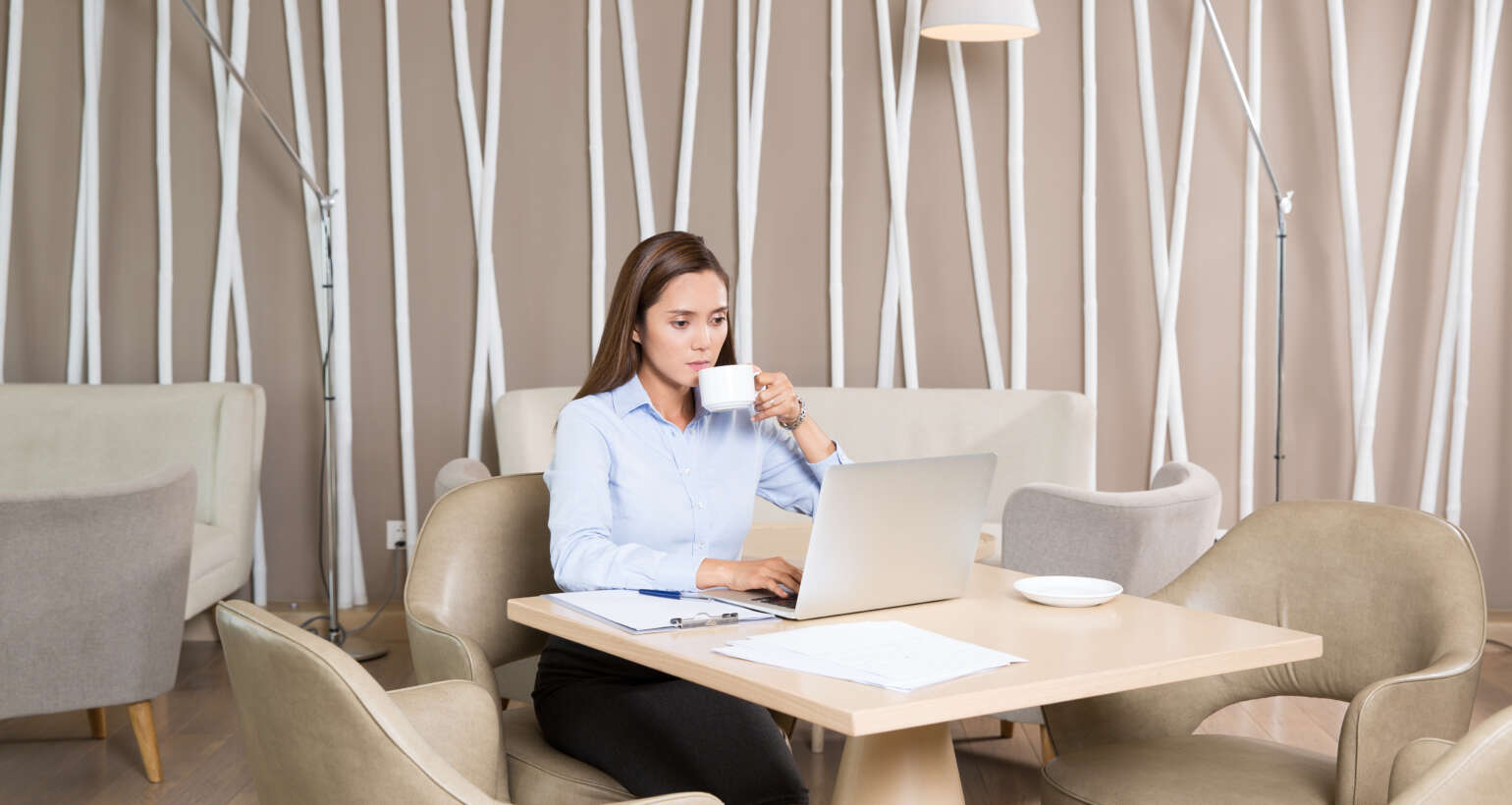 Beyond the Basics: How Premium Aesthetics Became the Standard in Coworking Spaces